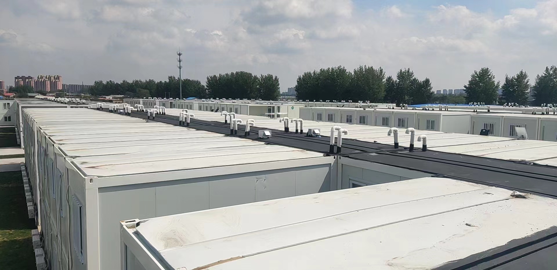 眾志成城，共同抗疫！廣恒防水馳援遼陽方艙醫(yī)院項目。